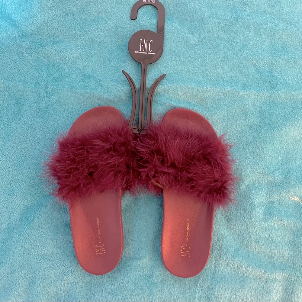 INC International Concepts Fur Flip Flops